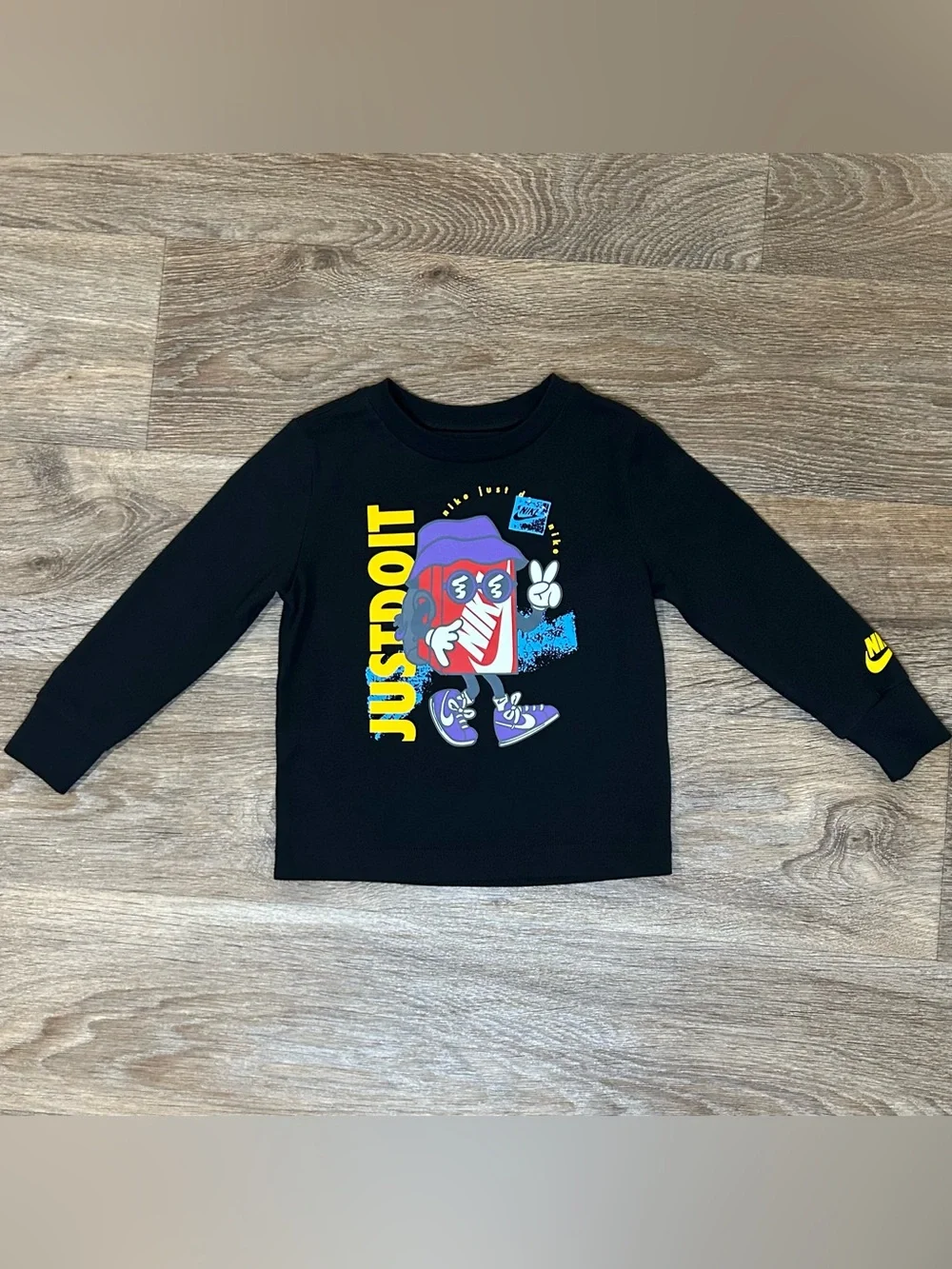 Nike T-Shirt - Boys Graphic Just Do It Long Sleeve Tee - Toddler Boys Size 2T